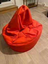  2 Sitzsäcke rot und blau 