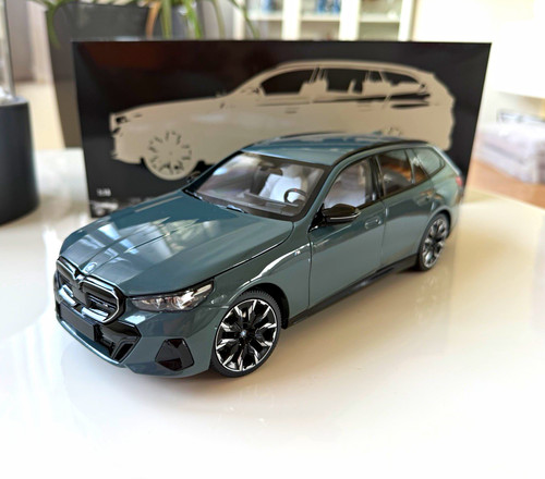 Bmw m60 touring green - i5,