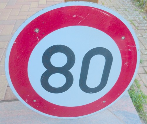 Altes verkehrsschild schild - verkehrsschild,