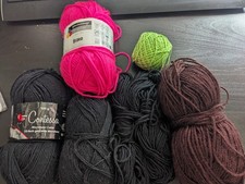 Strickwolle Restposten Schwarz, Braun, Grün, Pink, Gelb 400g