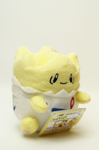 Togepi komm mit plüschtier - togepi,