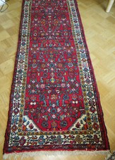 Langer Perserteppich aus