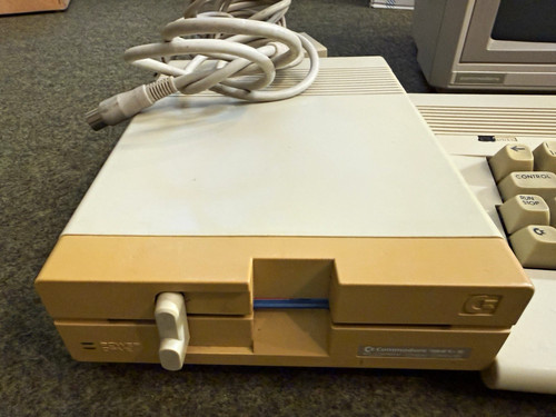 Commodore heimcomputer set - 64,