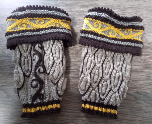 Handgestrickge loferl - handgestrickge,