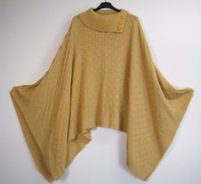 ÜBERGRÖSSE STRICKPONCHO