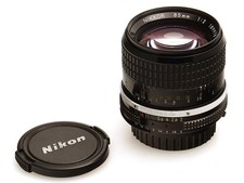 Nikon Nikkor Teleobjektiv 2 /