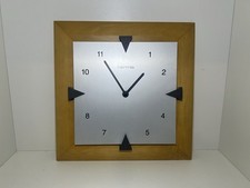 Hermle Designer Wanduhr aus