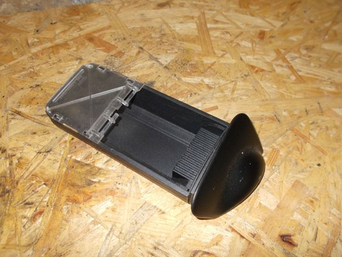 Aschenbecher neuwertig ford - aschenbecher,