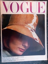 Vogue  - November 1963 -  IAN