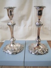 PAAR  (2) hohe, festliche