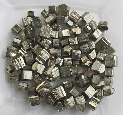 Pyrit würfel aus - würfel, spanien,