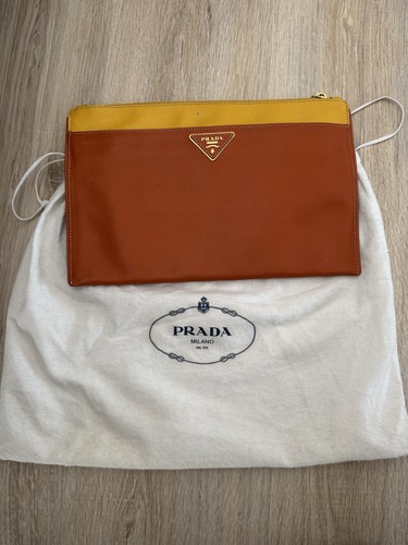 Prada clutch medium orange - in,