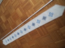Tischband bestickt zum Teil Haardanger