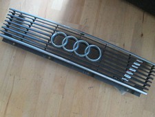 AUDI 100 Typ.44  Scheinwerfergrill  Scheinwerfer Grill