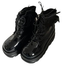 Fledermausflügel Stiefeletten