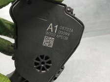180026PE0B gaspedal für