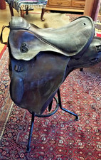 Reitersattel als Barhocker "Militaria"