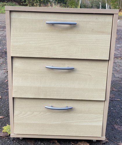 Kleiner braun beige