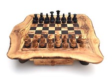 Schachspiel rustikal