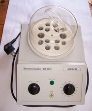 Thermoreaktor Merck TR 300 mit Abdeckhaube