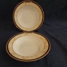 2 x Wedgwood Füllhorn 8"/20,5