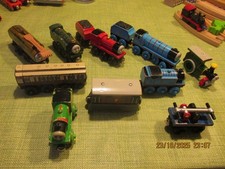 Thomas & seine Freunde Holzeisenbahn 12 Teile Loks + Anhänger  *Gordon, Spencer,