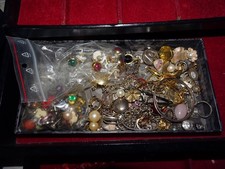 Schmuck, defekt, Bastelschmuck, Konvolut, Schatz, mit Schatulle, ca. 7 kg