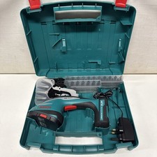 Bosch ASB 10,8 Li Akku-Strauchschere mit integrierten 10,8 V Lithium-Ionen