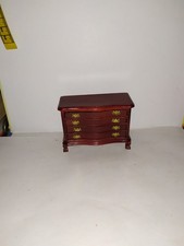 Nostalgie-Kommode-Wohnzimmer-Modeladen-Puppenhaus-Puppenstube-1:12