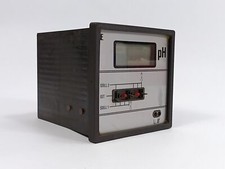 New pH controller with writer.