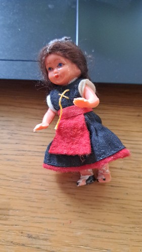 Schwarzwald püppchen tracht - schwarzwald,