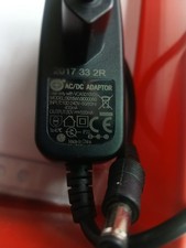 AC/DC Adapter/Ladegerät 30V