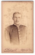 Fotografie F. Hackenjost, Speier a. Rh., Am Museum, Portrait Garde Soldat in Un 