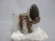 massiver breiter Handarbeit