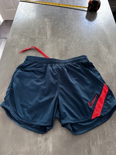 Nike dri fit laufshorts - fit, klein