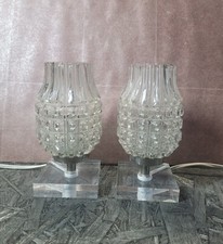 2 alte Nachttisch Lampen mit 4 Lampenglӓsern und Acrylglas