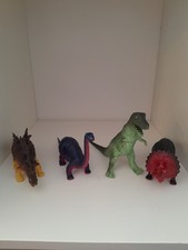 Donalds dinos spielzeug - mc,