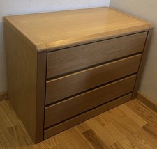 2 Nachtkonsolen Eiche natur