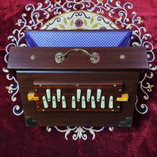 Shruti-Box aus Teakholz mit 13