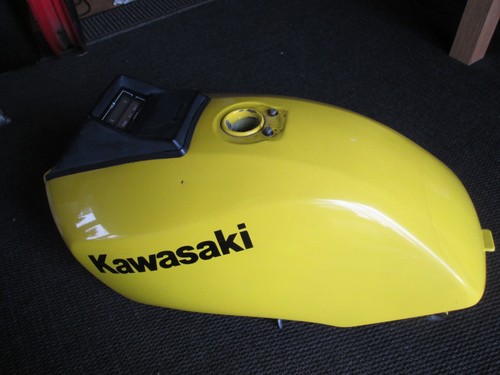 Kawasaki gpz550 tank - kawasaki,