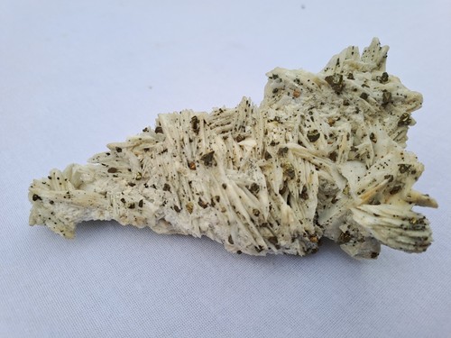 Baryt mit pyrit kristallstufe - pyrit,