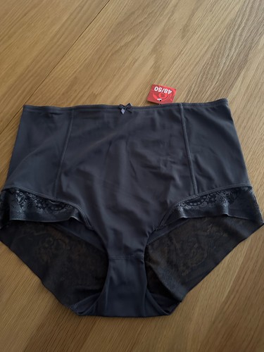 Neu miederhose - *neu*, da.