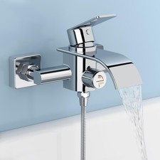 Wasserhahn Badewanne Wassfall