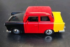 Trabant 601 schwarz-rot-gold