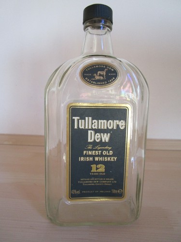 Leere flasche tullamore dew - tullamore,