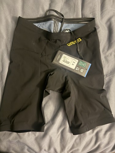 Nwt arena men powerskin - nwt,