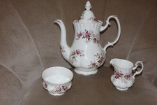 Royal Albert Bone China England Lavender Rose Tee- Kaffeekanne   Milchkännchen