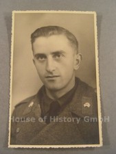 106251 Portraitfoto: Angehöriger der Sturmartillerie, Sturmgeschütz, Stug, TOP