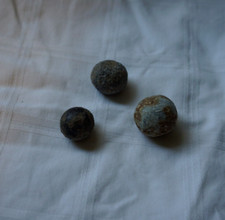 3 Musketenkugeln aus Blei