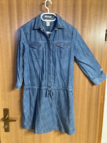 LEVIS
